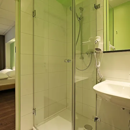 Business & Hotel Linec