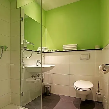 Hotel Business & 3*