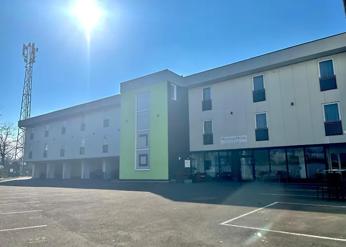 מלון Business & לינץ