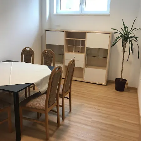 Montagehotel Business&city 2* Linz