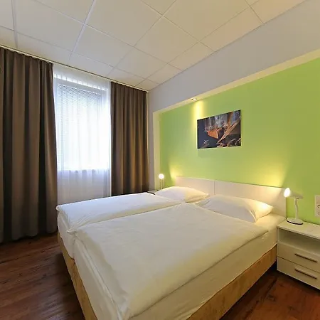 Hotel Montagehotel Business&city 2*