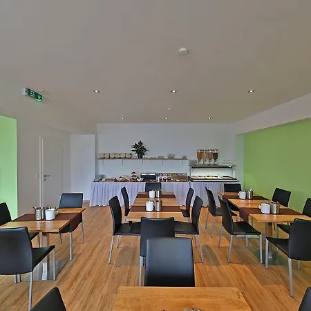 Hotel Montagehotel Business&city 2*